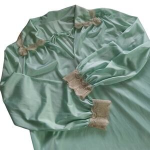 Vintage Vanity Fair Nightgown Long Sleeve Lace Trim Mint Green Knee Length Sz 32